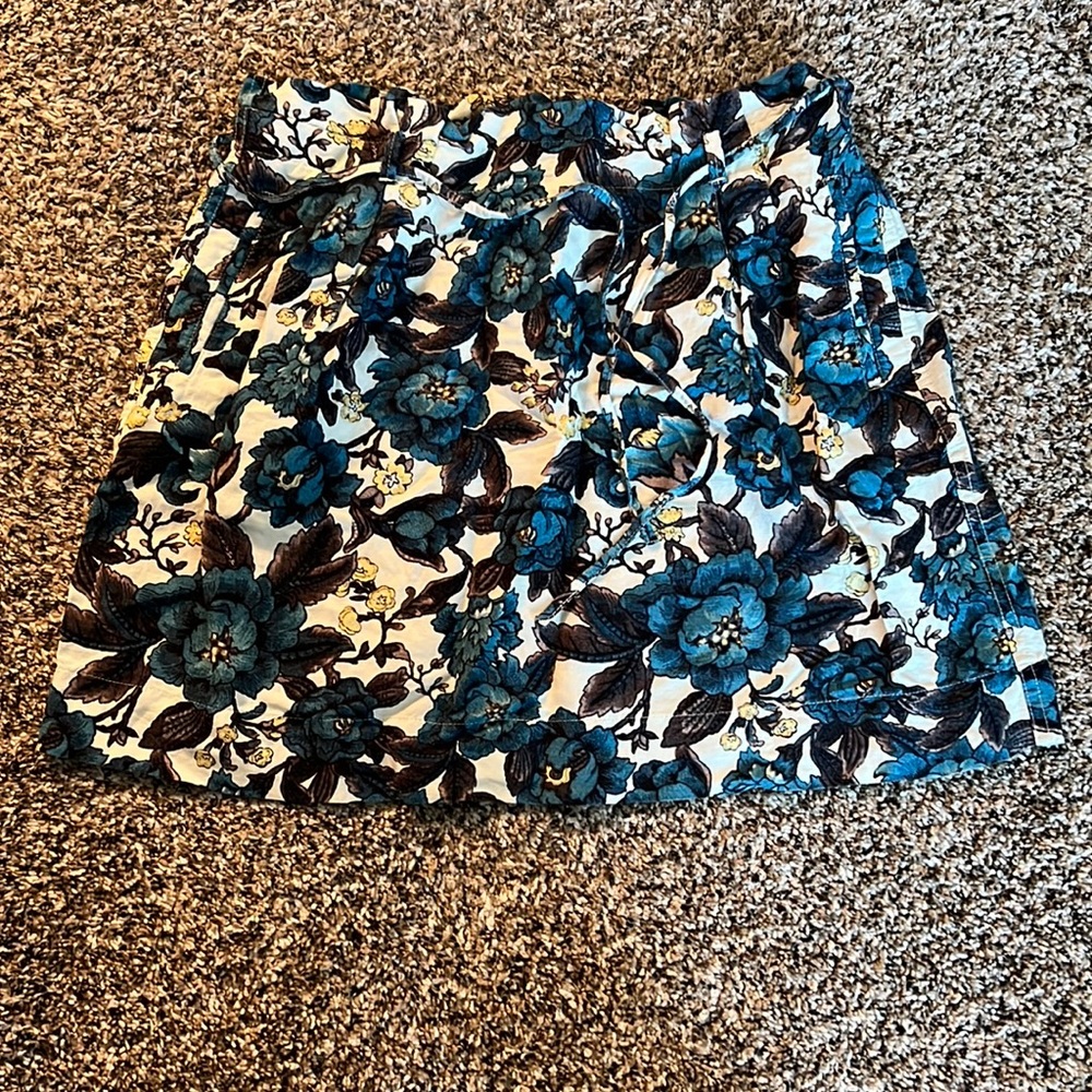 Loft pull on skirt